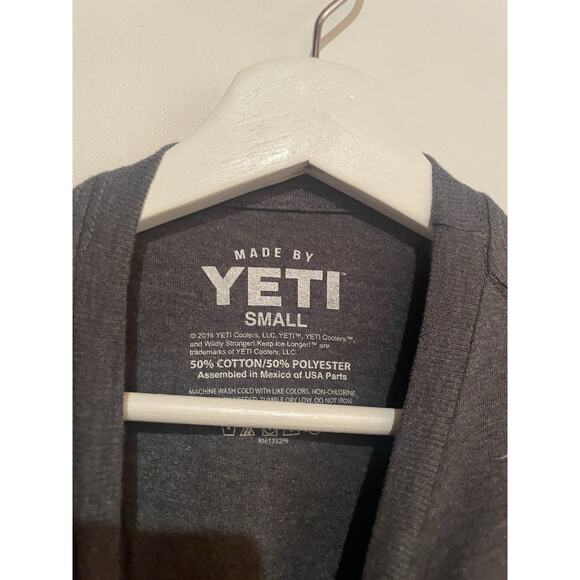 YETI Bear & Man Sharing Drink | Gray/Orange Short Sleeve Shirt | Size Adult S - Picture 3 of 5